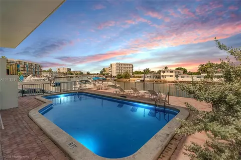 8250 Byron Ave #401, Miami Beach, FL 33141