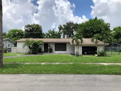 2251 NW 196th St, Miami Gardens, FL 33056