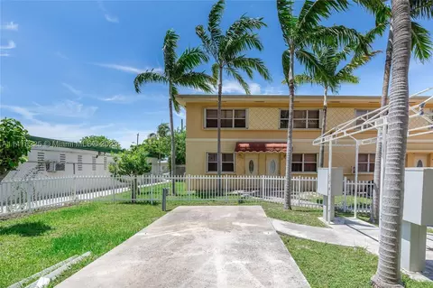 1701 N Treasure Dr #7, North Bay Village, FL 33141