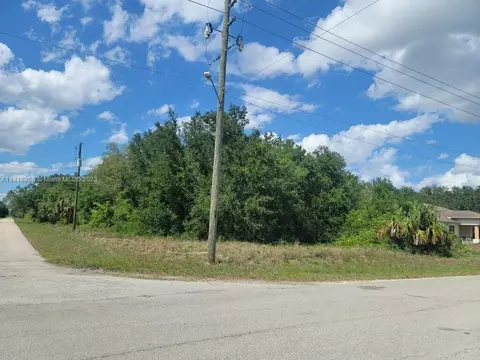 3205 E 18th St, Lehigh Acres, FL 33972