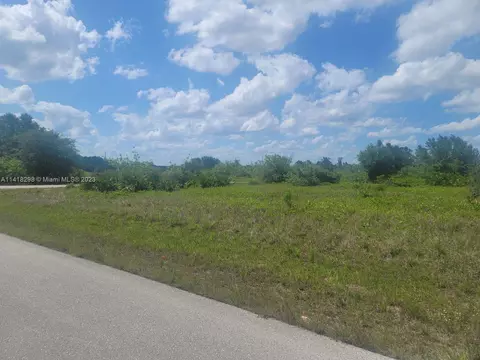 4101 E 17th St, Lehigh Acres, FL 33972
