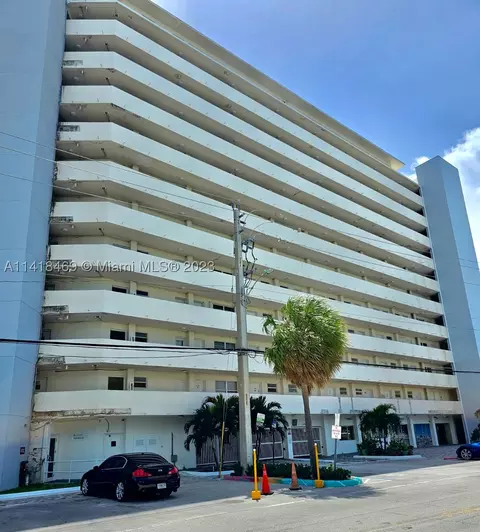 7904 West Dr #310, North Bay Village, FL 33141