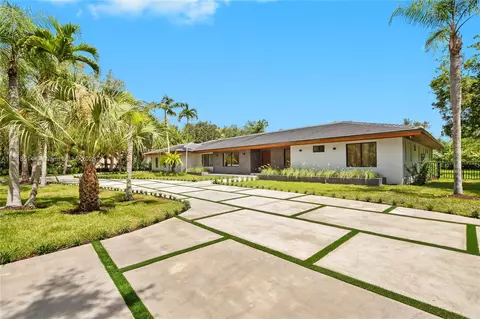 5705 SW 114th Ter, Pinecrest, FL 33156 photo 2