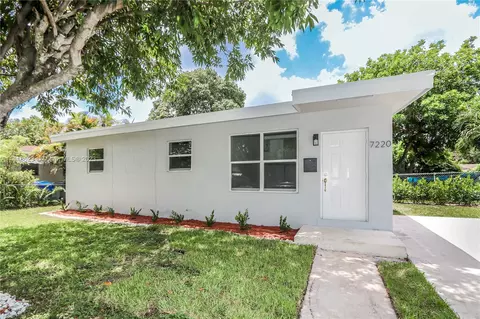 7220 Arthur St, Hollywood, FL 33024