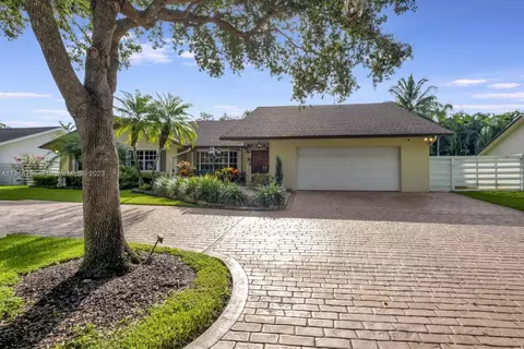 14727 SW 153rd Ct, Miami, FL 33196