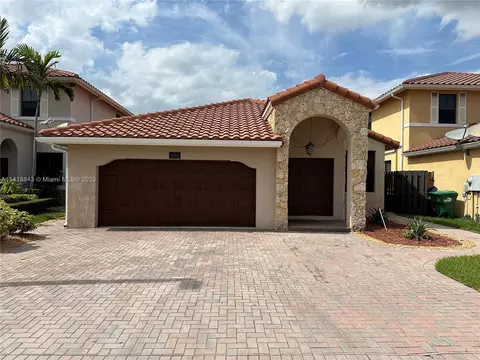 9785 NW 8th Ter, Miami, FL 33172