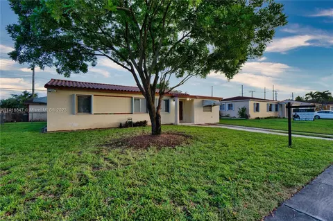 10100 SW 35 Ter, Miami, FL 33165