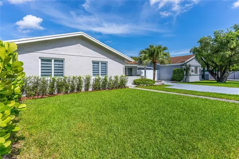 2534 SW 132nd Ave, Miami, FL 33175
