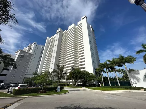 14951 Royal Oaks Ln #2007, North Miami, FL 33181
