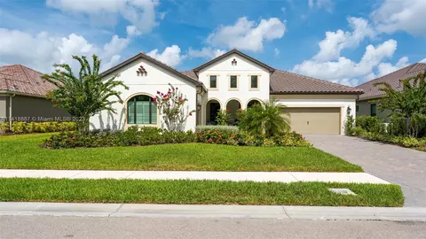 229 Bocelli Dr, Nokomis, FL 34275