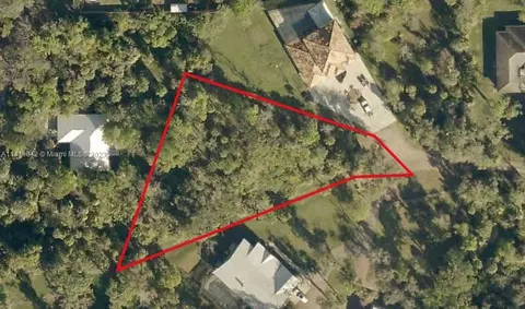 1210 Harmony Trl, La Belle, FL 33935