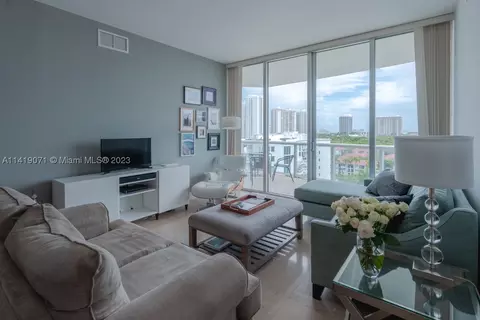 3131 NE 188th St #1-1110, Aventura, FL 33180