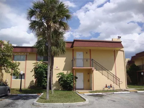 2846 NW 55th Ave #2B, Lauderhill, FL 33313