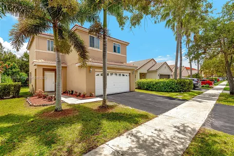 726 San Remo Dr, Weston, FL 33326