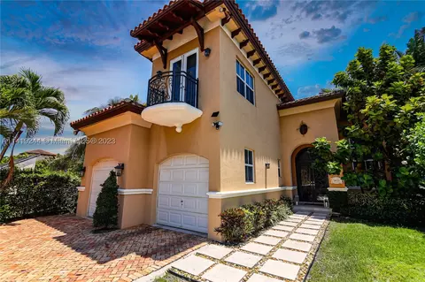 5860 SW 34th St, Miami, FL 33155