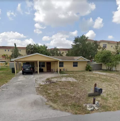 380 NW 22nd St, Boca Raton, FL 33431