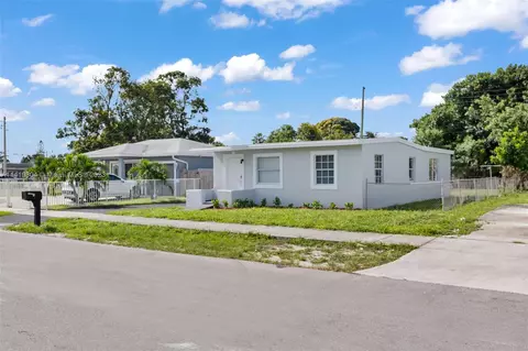 2726 NW 4th Ct, Pompano Beach, FL 33069