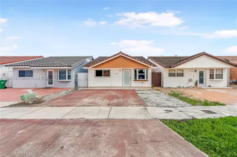 11463 NW 88th Ave, Hialeah Gardens, FL 33018