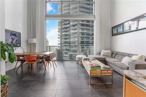 1050 Brickell Ave #3418, Miami, FL 33131