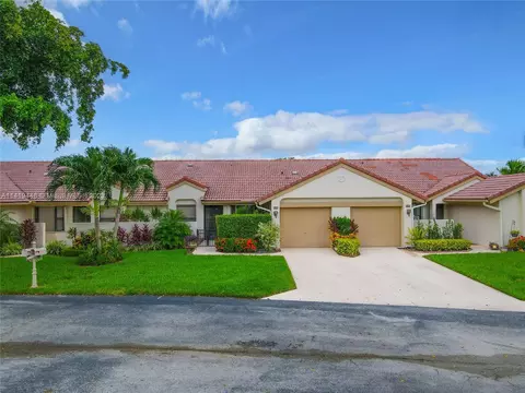 5803 W Parkwalk Cir W, Boynton Beach, FL 33472