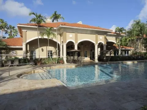 100 SW 117th Ter #2306, Pembroke Pines, FL 33025
