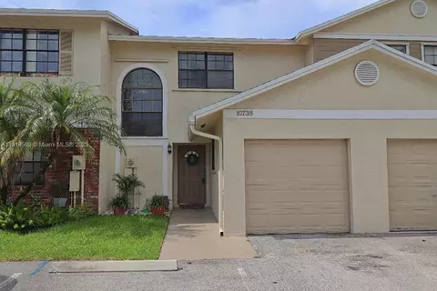 10738 NW 11th St #10738, Pembroke Pines, FL 33026