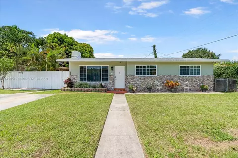 155 NE 192nd St, Miami, FL 33179