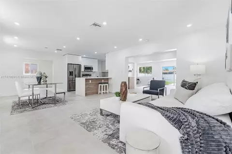 5401 Tyler St, Hollywood, FL 33021