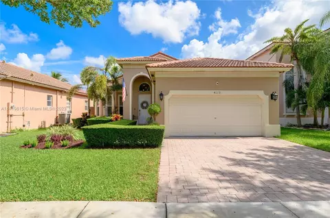 4113 NE 22nd St, Homestead, FL 33033