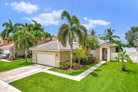 17361 NW 12th St, Pembroke Pines, FL 33029