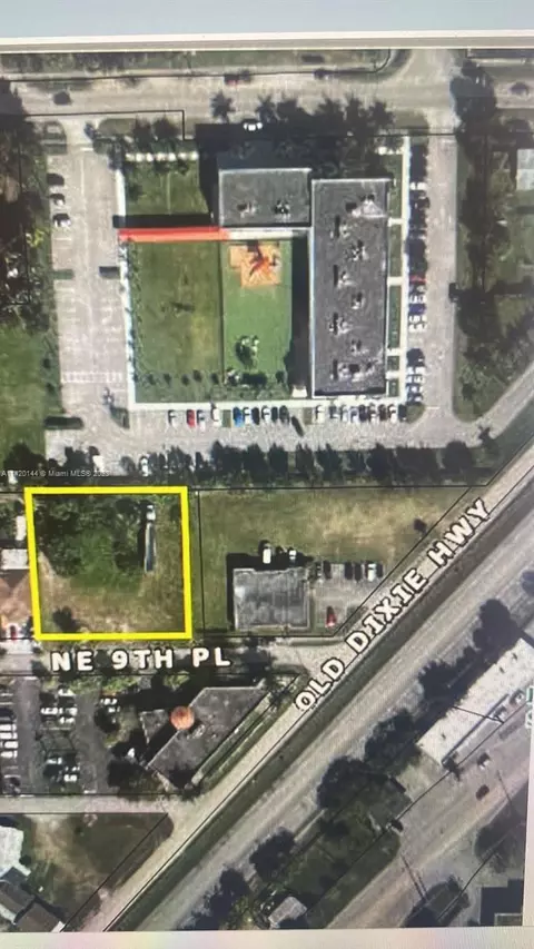 655 NE 9th Pl, Homestead, FL 33030