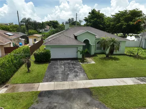 1746 S Curlew Ln, Homestead, FL 33035