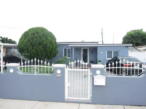 374 W 36 Ter, Hialeah, FL 33012 photo 2