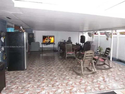 374 W 36 Ter, Hialeah, FL 33012 photo 22