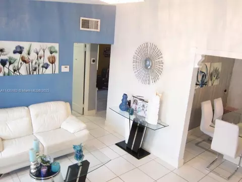 374 W 36 Ter, Hialeah, FL 33012 photo 6