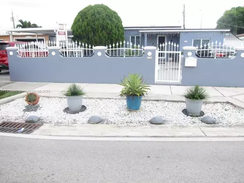374 W 36 Ter, Hialeah, FL 33012 photo 3