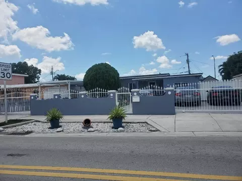 374 W 36 Ter, Hialeah, FL 33012