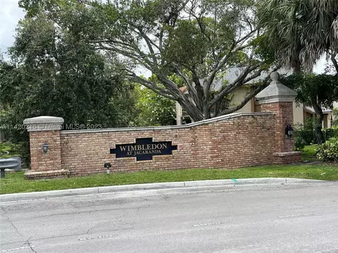 112 Wimbledon Lake Dr #112, Plantation, FL 33324