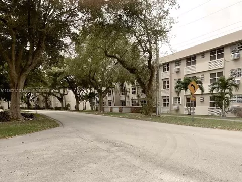 6580 Santona St #A41, Coral Gables, FL 33146