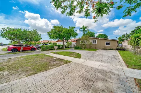 262 E 37th St, Hialeah, FL 33013 photo 5