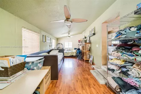 262 E 37th St, Hialeah, FL 33013 photo 24