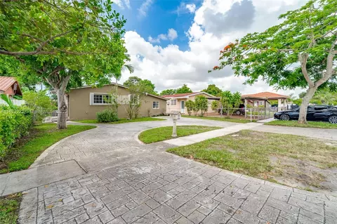262 E 37th St, Hialeah, FL 33013 photo 38
