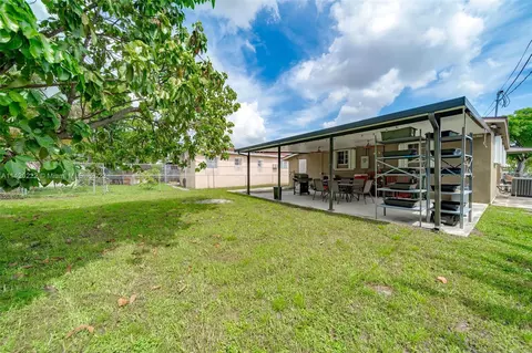 262 E 37th St, Hialeah, FL 33013 photo 39