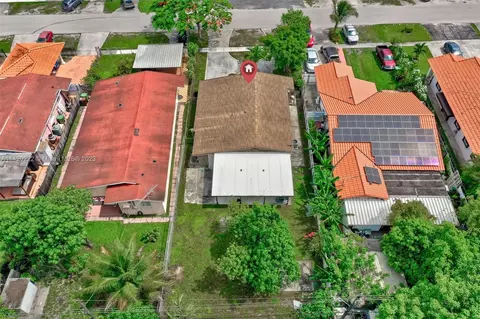 262 E 37th St, Hialeah, FL 33013 photo 48