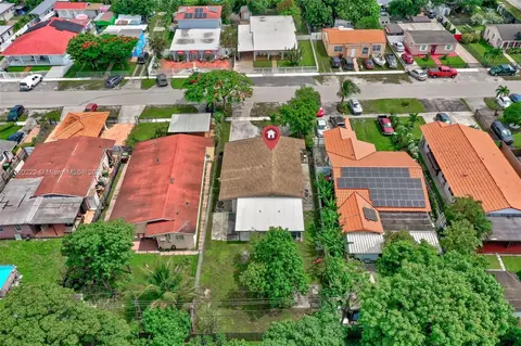 262 E 37th St, Hialeah, FL 33013 photo 47