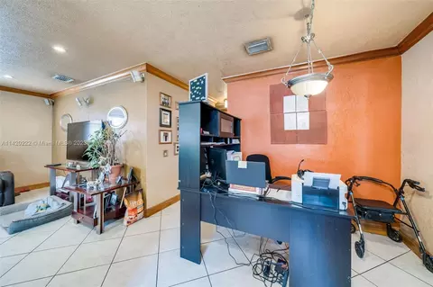 262 E 37th St, Hialeah, FL 33013 photo 12