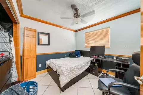 262 E 37th St, Hialeah, FL 33013 photo 21