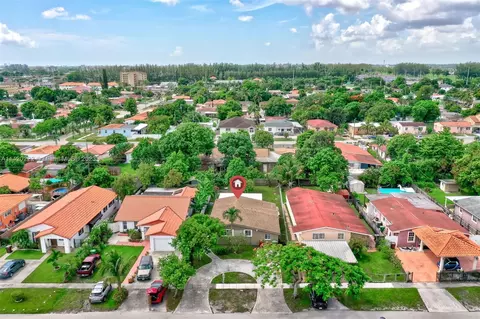 262 E 37th St, Hialeah, FL 33013 photo 40