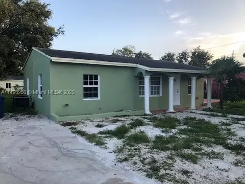 1370 NW 86th St, Miami, FL 33147