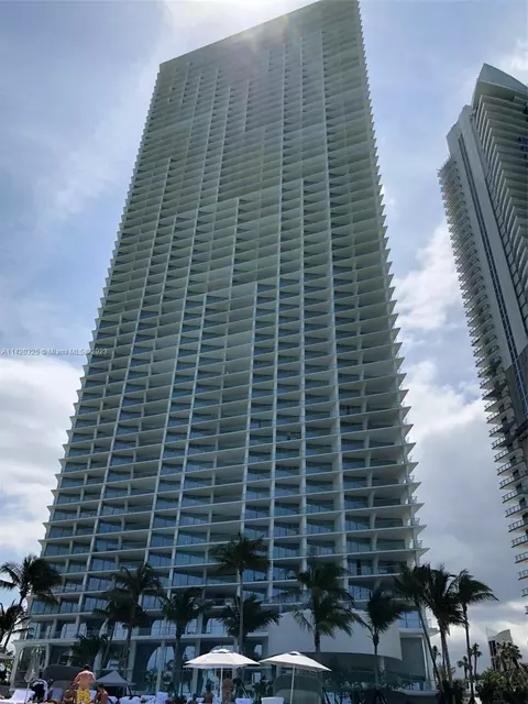 16901 Collins Ave #4301, Sunny Isles Beach, FL 33160